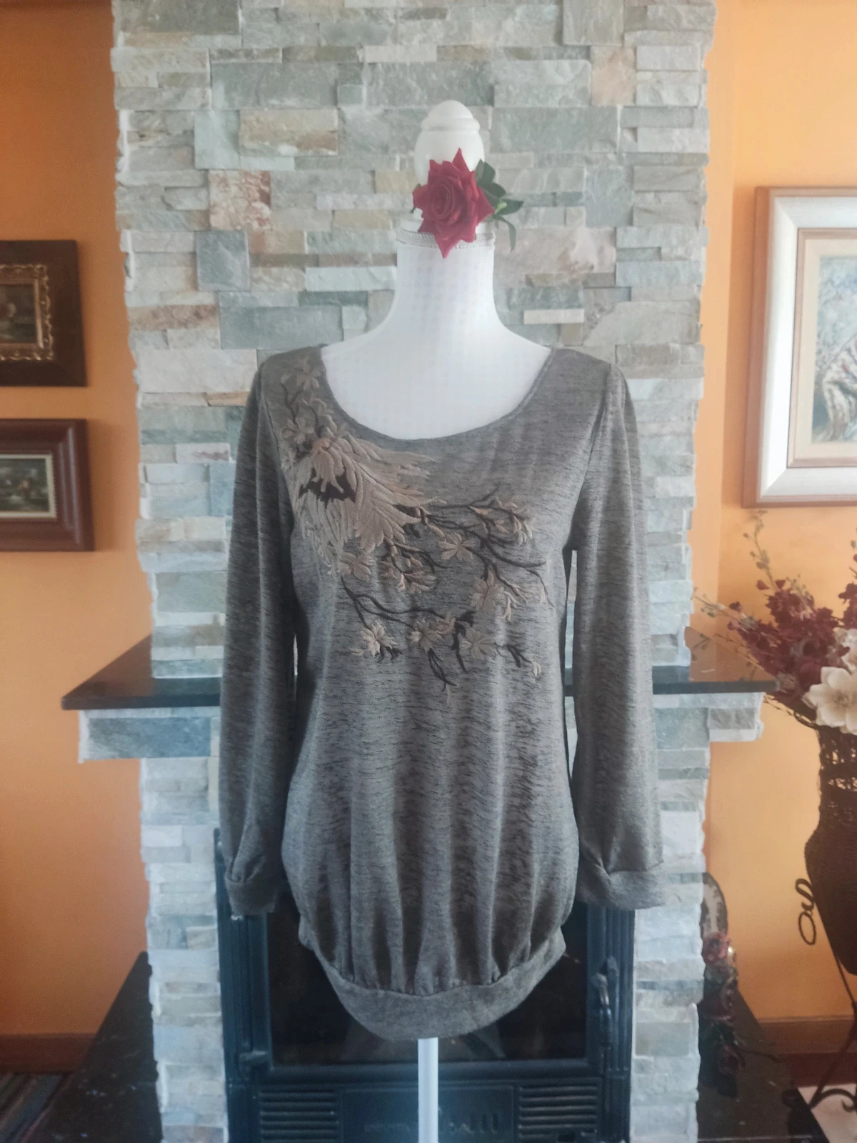 🔥Original camiseta en tonos marrón con jaspeado y bonito borrado floral en el frente – Dolce Vita – taille XL / 42 / 14 2