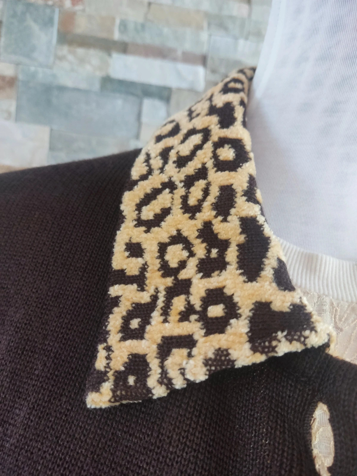 🔥Chaqueta de punto marrón con la original estampado tono mostaza en cuello y puños – casadella – taille XXL / 44 / 16 3