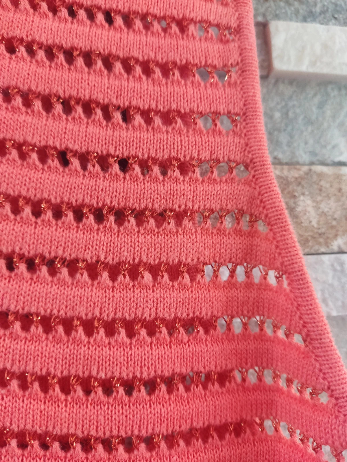 🔥Bonita Camiseta punto calado tono coral con brillos, de Morgan – Morgan – taille L / 40 / 12 2