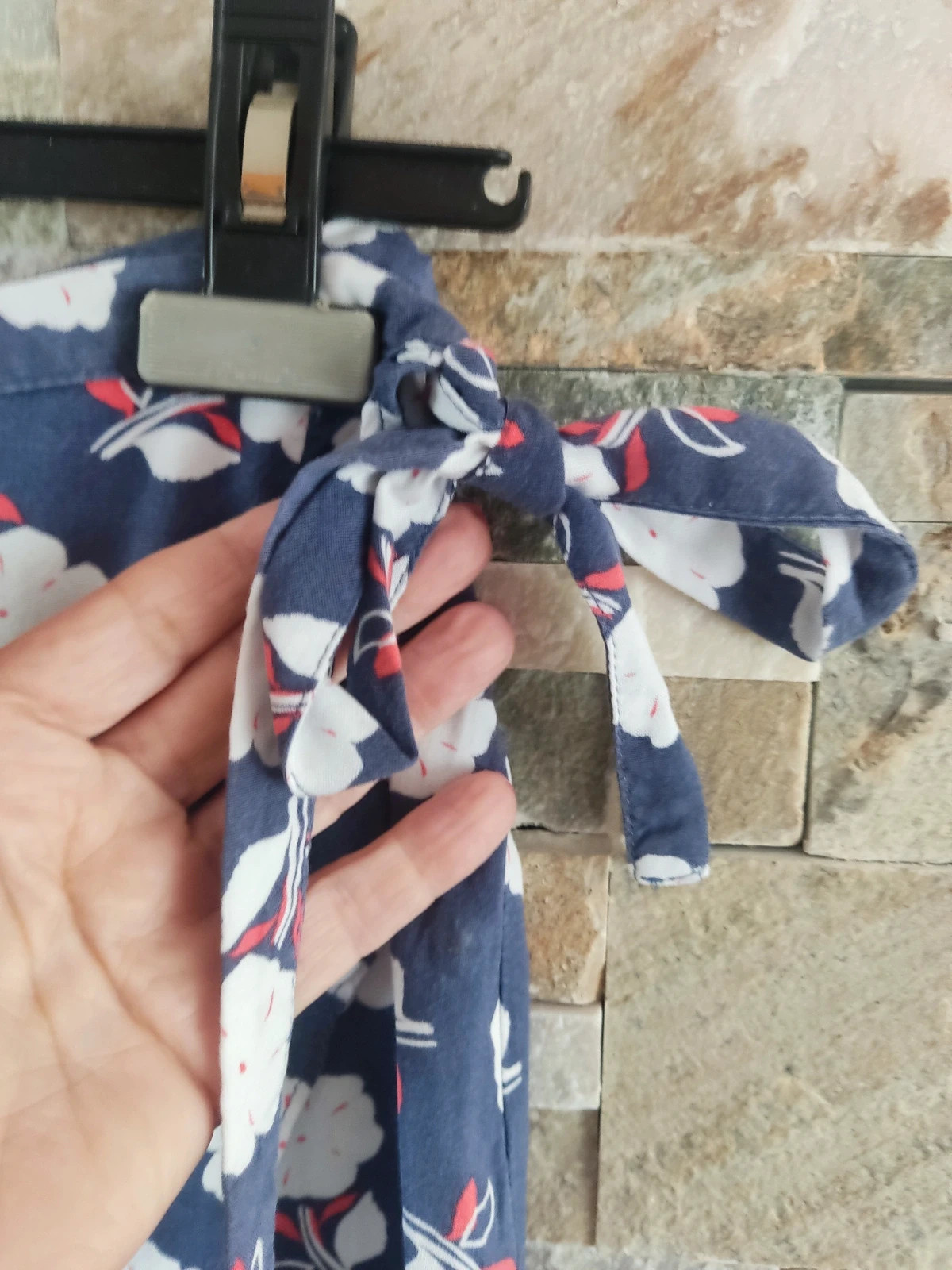 🔥 Minifalda cruzado color azul con flores blancas y rojas – Gambettes Box – taille M / 38 / 10 4