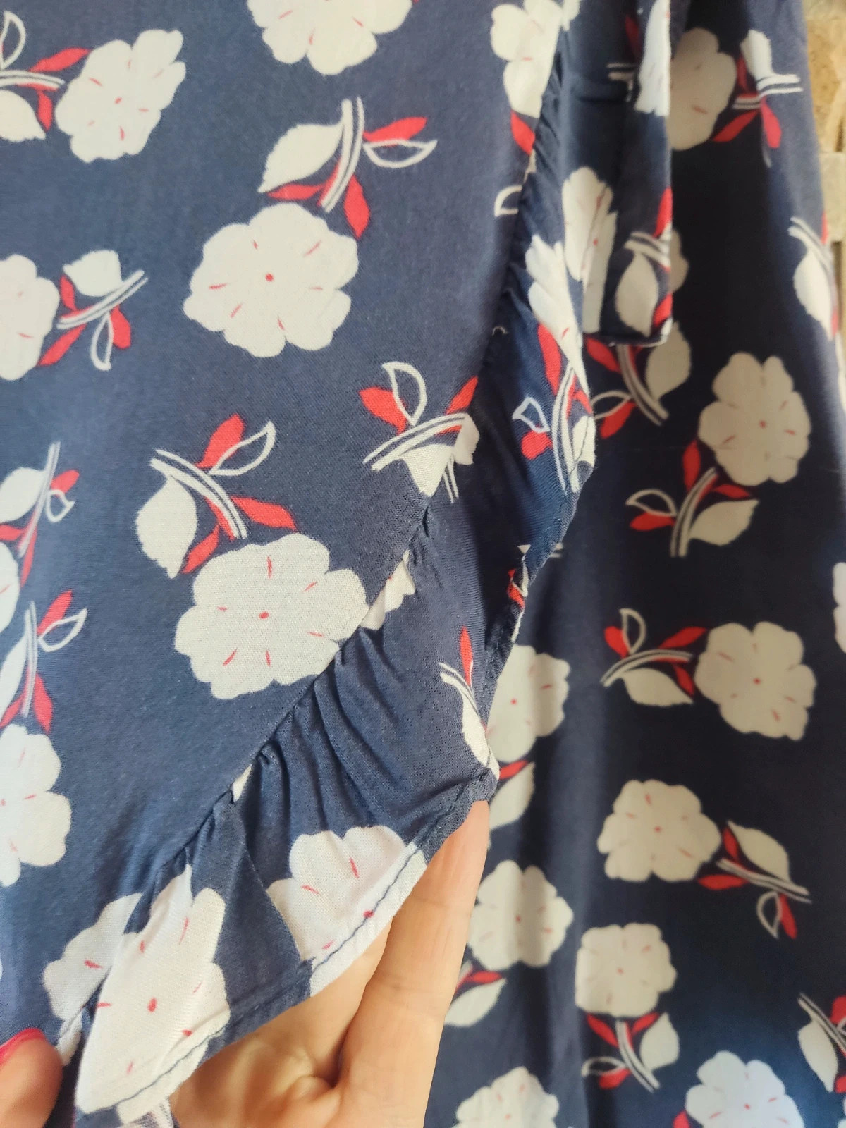 🔥 Minifalda cruzado color azul con flores blancas y rojas – Gambettes Box – taille M / 38 / 10 3