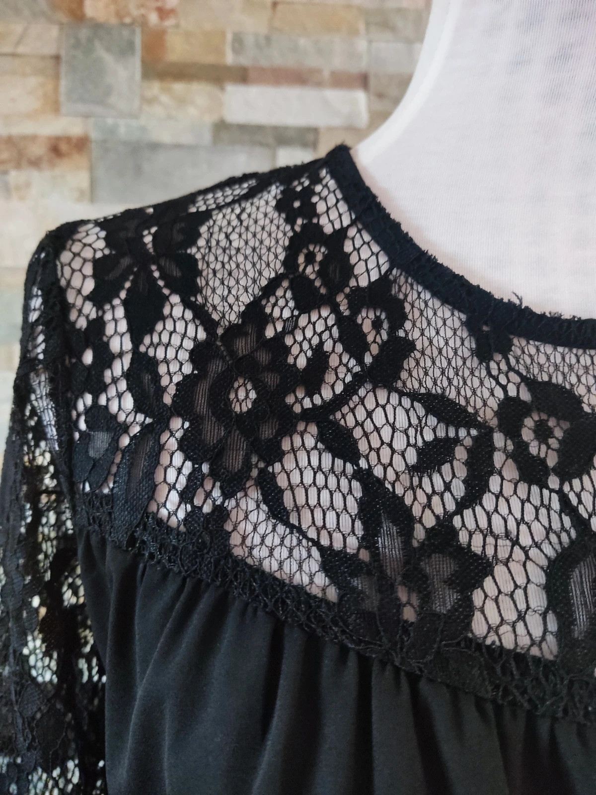 🔥Blusa negra con mangas y escote de blonda – JustFab – taille XXL / 44 / 16 3