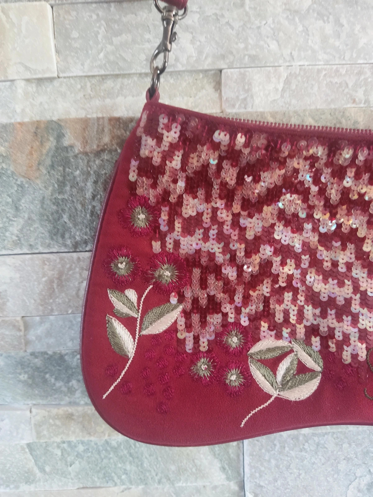 🔥Original bolso de antelina granate con bordados y lentejuelas 3