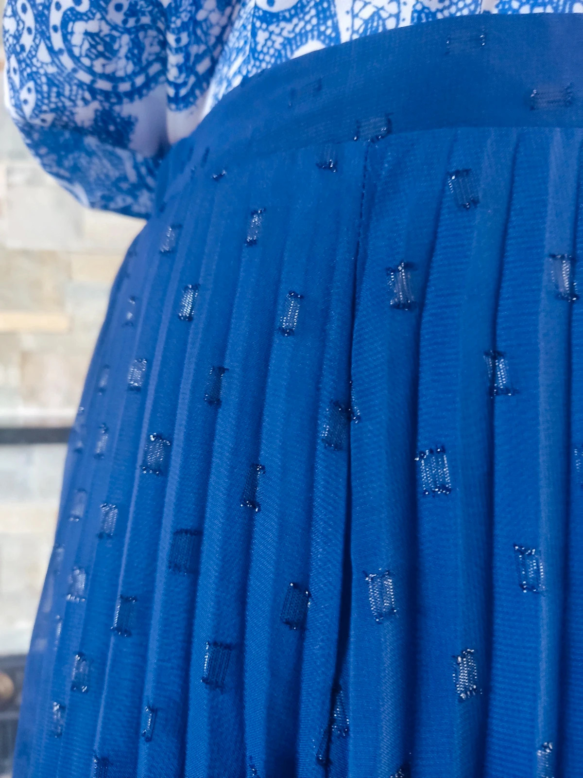 🔥 Elegante falda larga plisada azul marino con círculos brillantes – Mint & Berry – taille M / 38 / 10 4