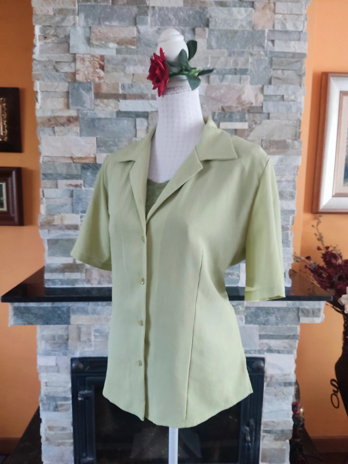 🔥Camisa verde claro de tela efecto plisado – esanda for woman – taille 5XL / 50 / 22 3