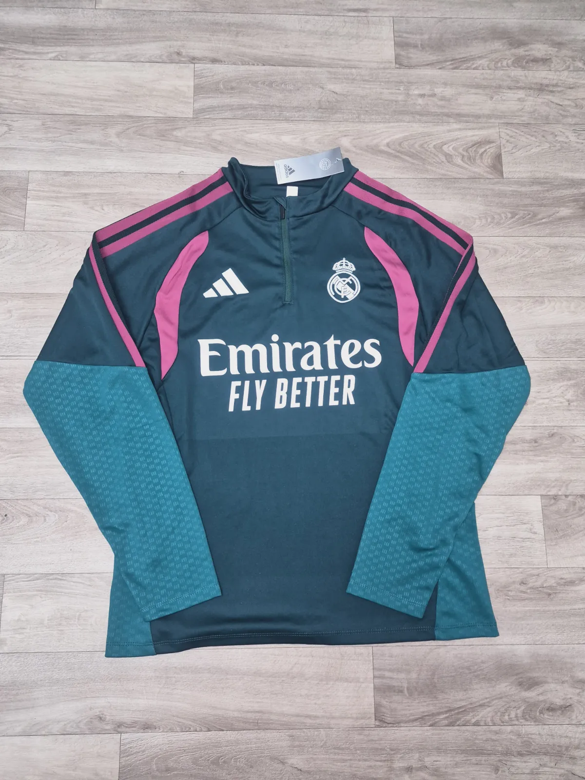 Survêtement Réal Madrid saison 26/27 – Adidas – taille M 3
