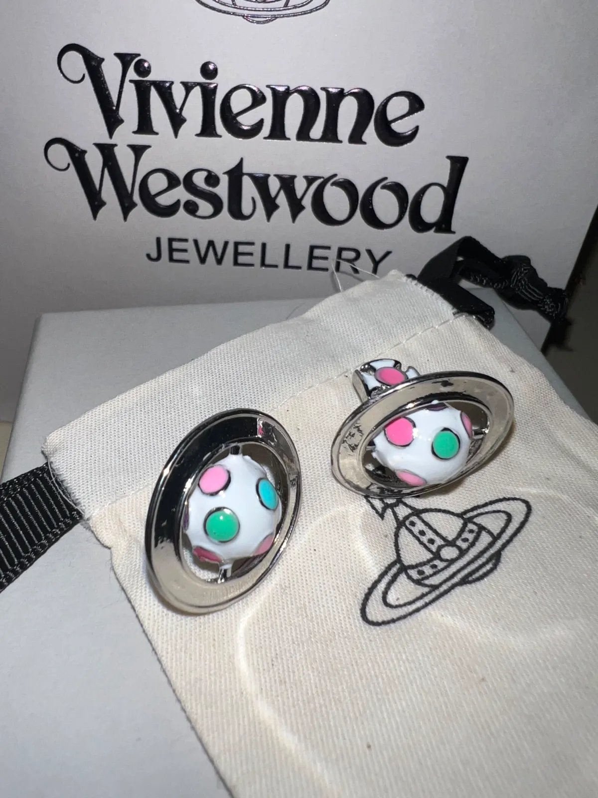 Boucles d'oreilles Vivienne Westwood colorées