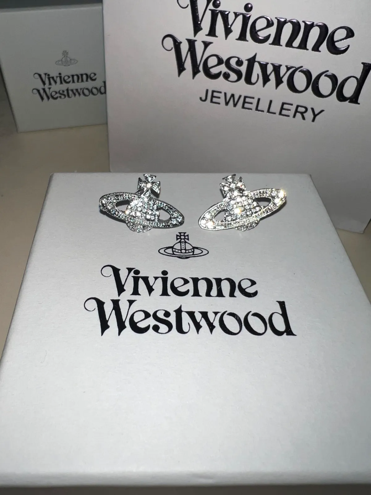 Vivienne Westwood boucles d'oreilles Saturne 3