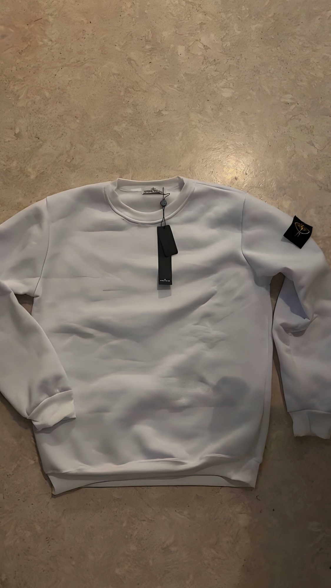 Pulle Stone Island Blanc - modèle très recherché
