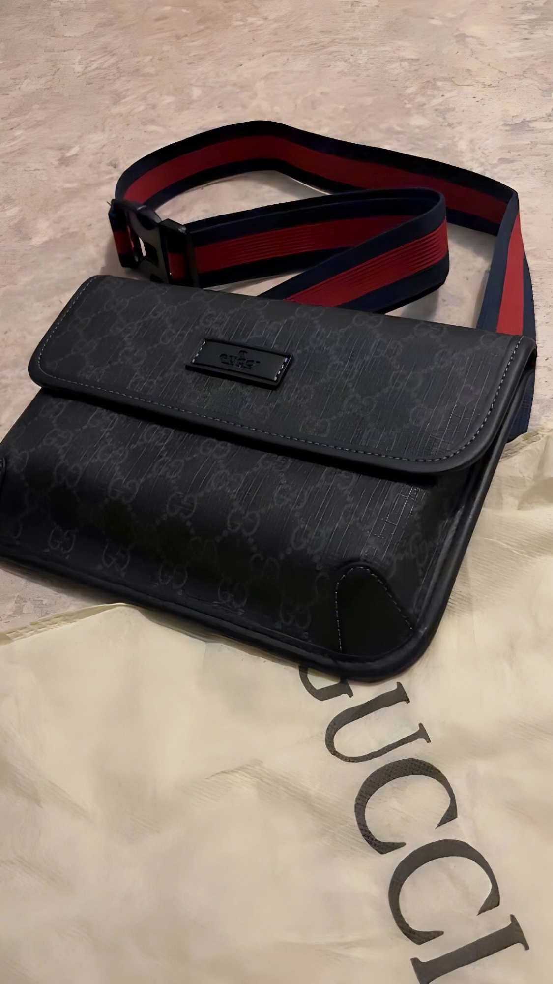 Sacoche Gucci Noir - modèle très recherché