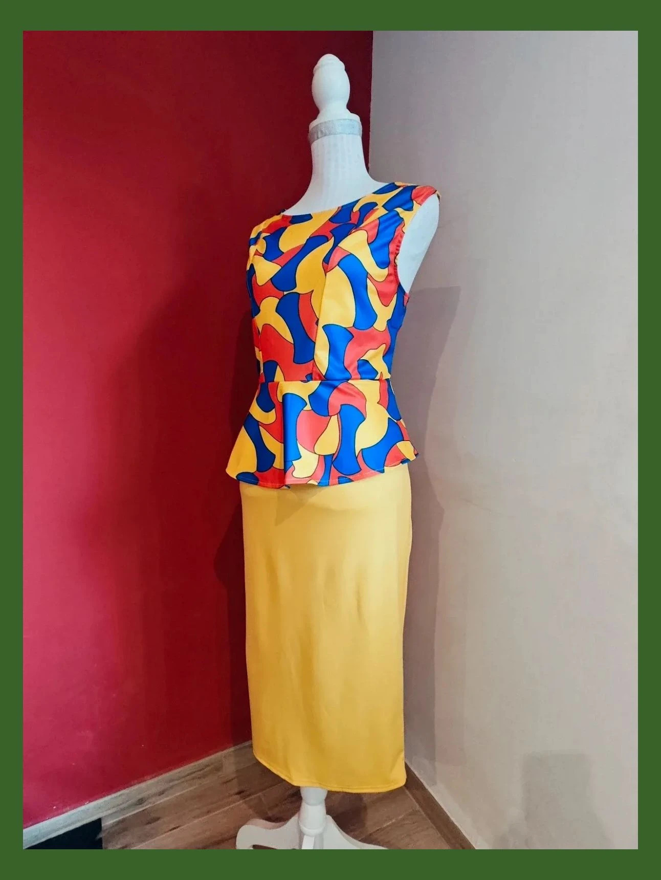🌺 Vestido entallado con volante en cintura, estampado multicolor arriba y falda amarilla – Vintage – taille XXL / 44 / 16 2