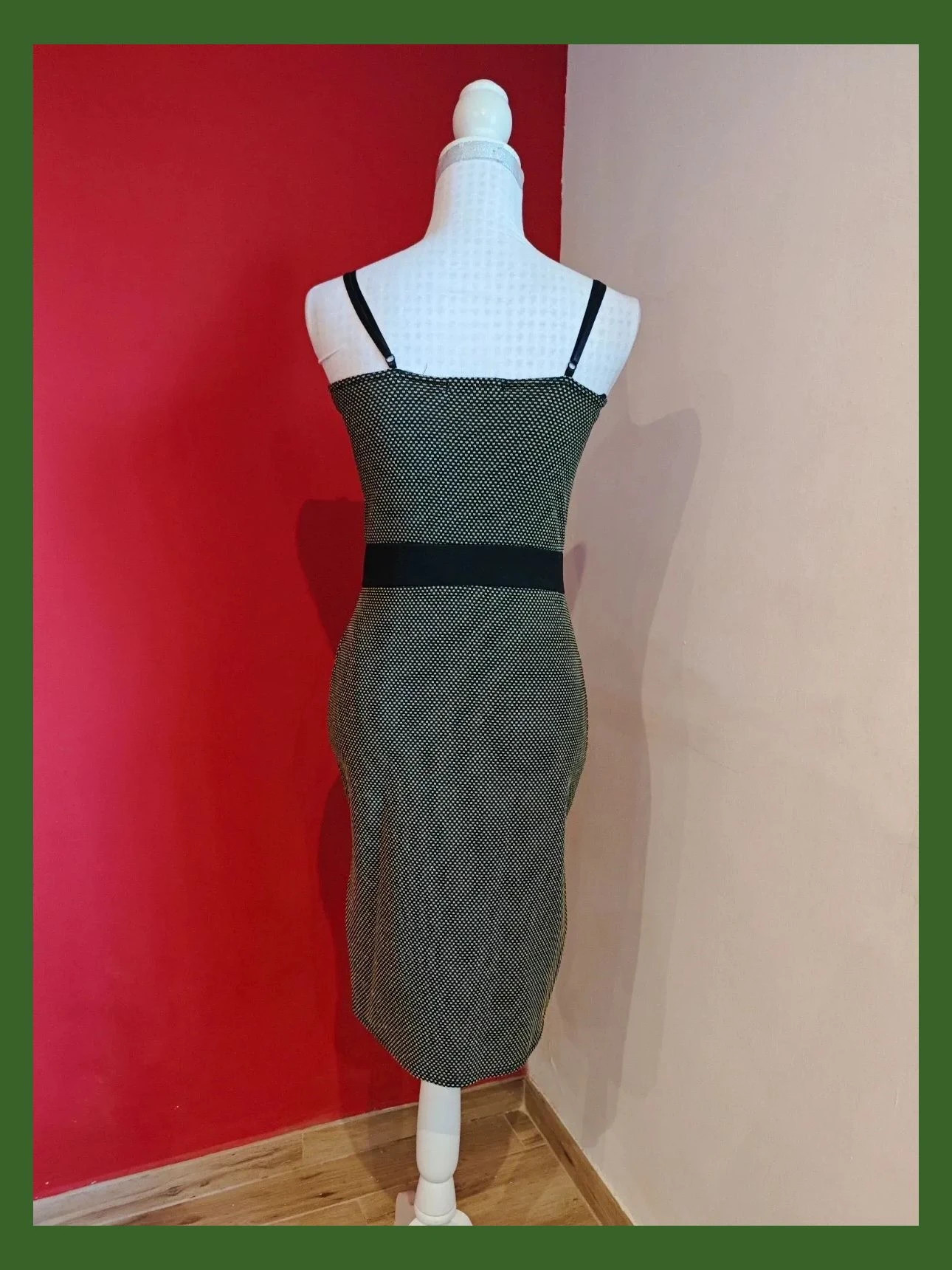 🌺 Vestido dorado y negro super sexy – New Look – taille XS / 34 / 6 5