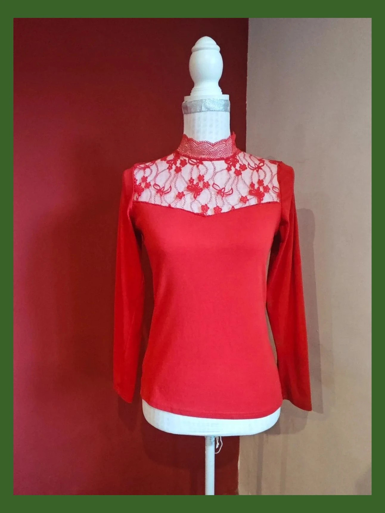 🌺Preciosa camiseta de algodón rojo con encaje en la parte de arriba