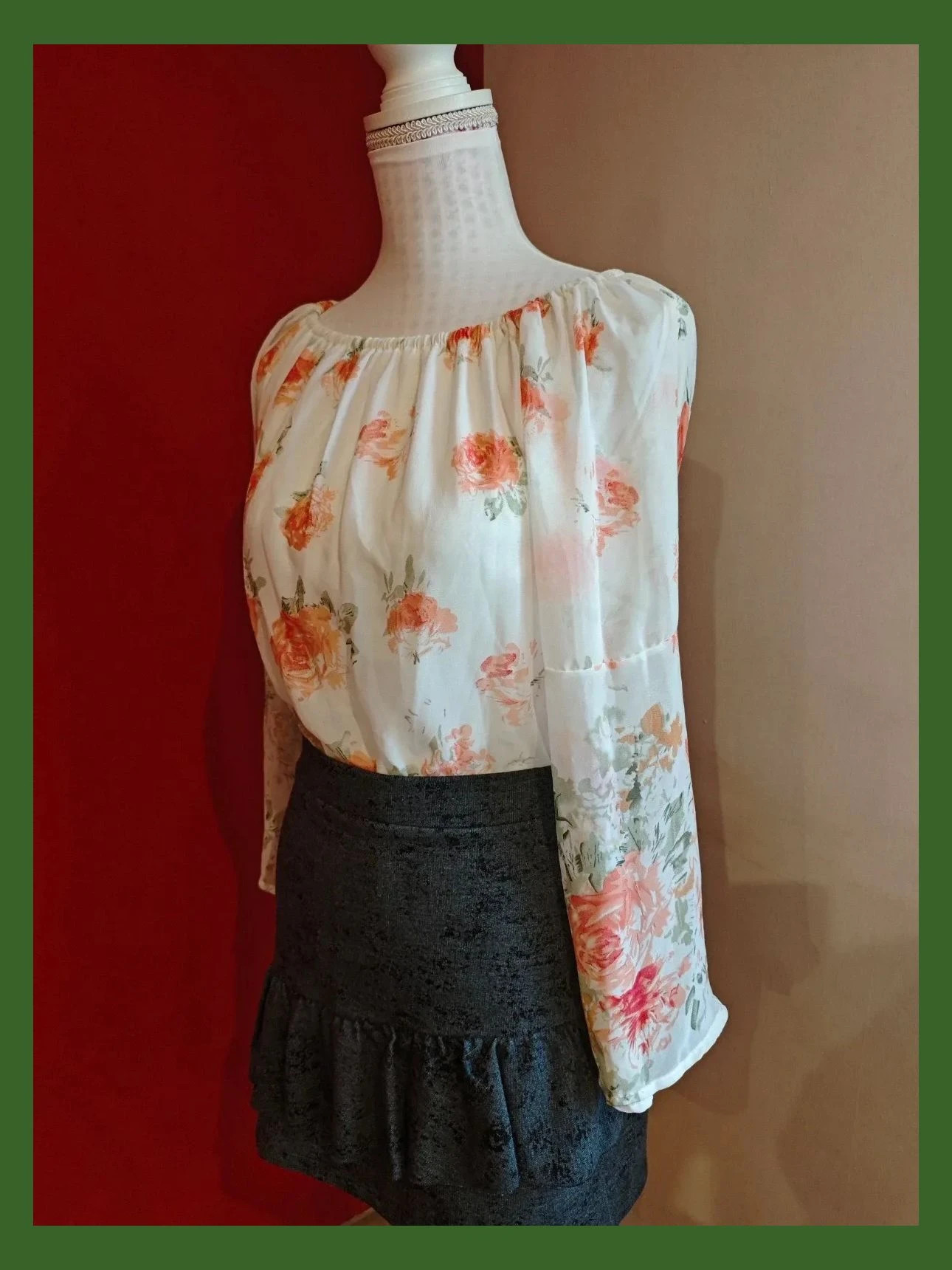 🌺 Preciosa blusa de gasa blanca con estampado floral y escote elástico – taille XL / 42 / 14 2