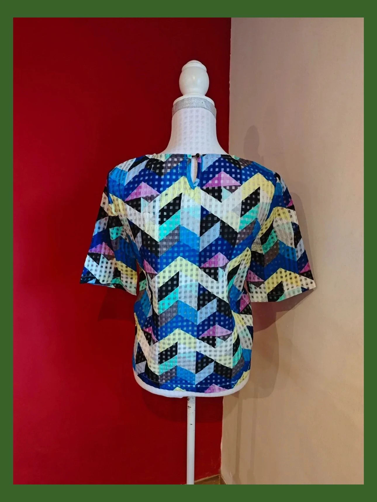 🌺Blusa con estampado geometrico multicolor con cuadritos semitransparentes – Luisa J&J – taille M / 38 / 10 5