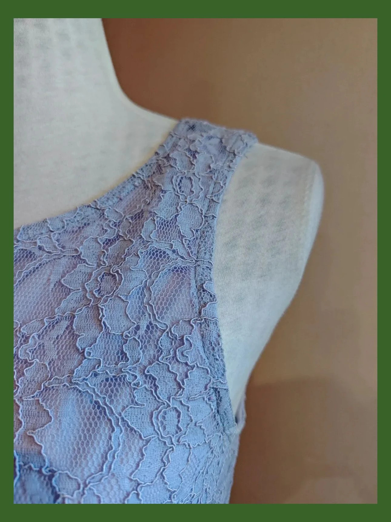 🌺Vestido entallado de blonda elástica lila. Forrado – Torero – taille L / 40 / 12 3