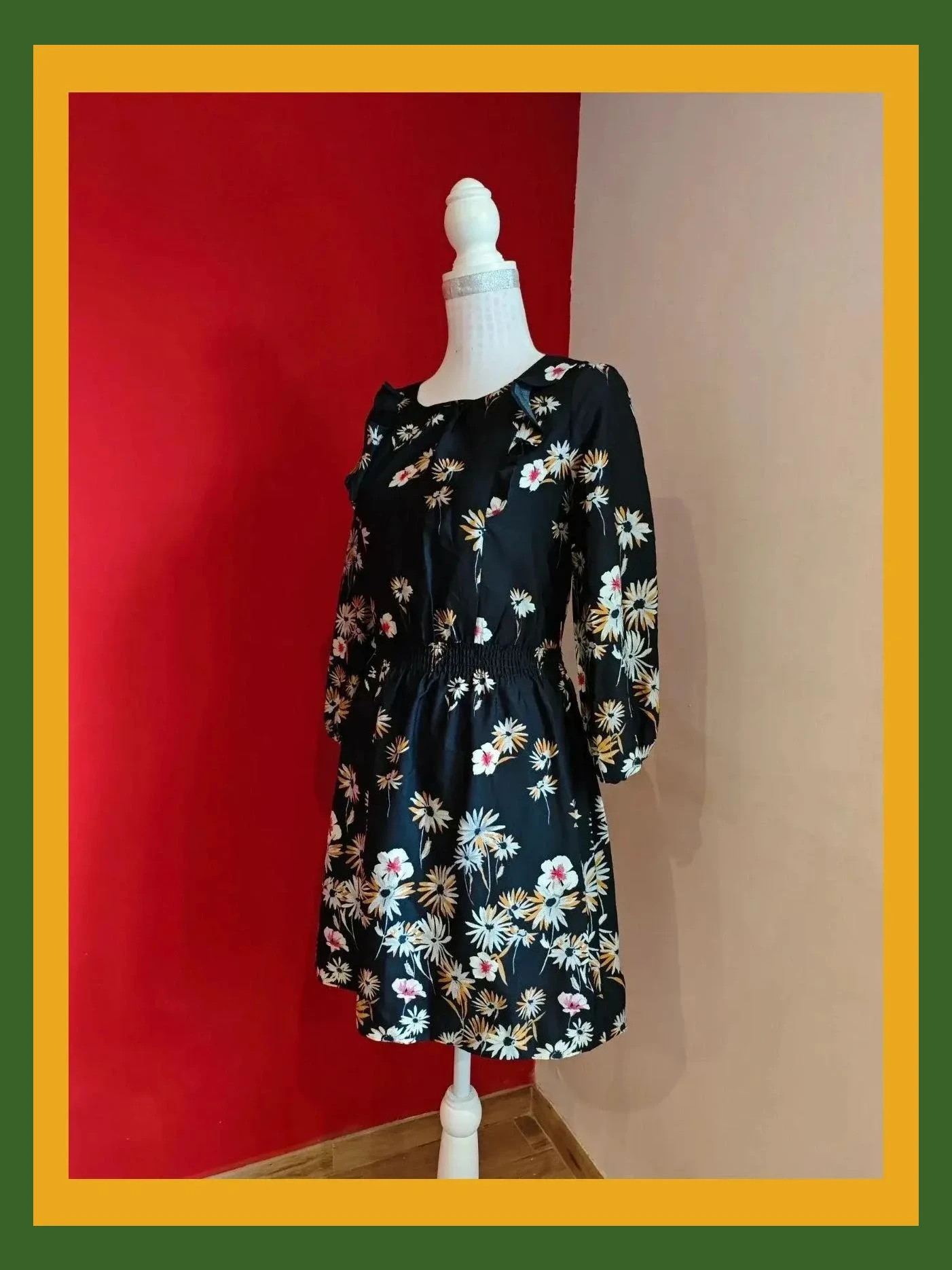🌺 Vestido negro con estampado floral y volantitos en escote – Atmosphere – taille L / 40 / 12 2