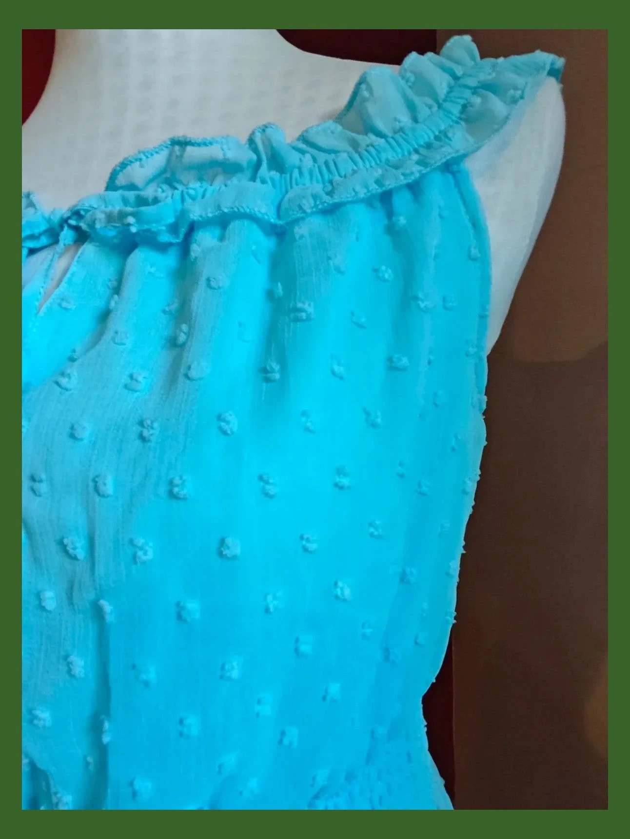 🌺 Espectacular mono corto de tela plumeti azul claro con volante en escote y tirantes – FB Sister – taille M / 38 / 10 5