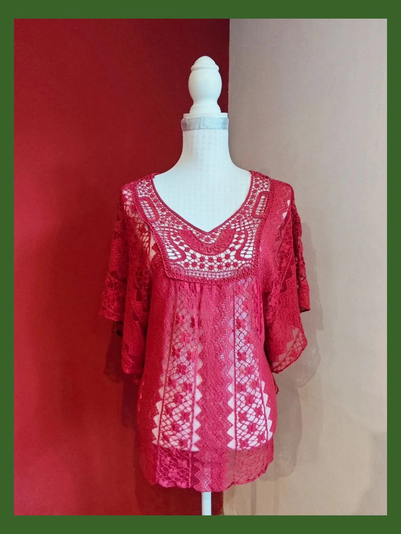🌺Preciosa túnica de encaje calado rosa fuerte y mangas mariposa – taille XXL / 44 / 16