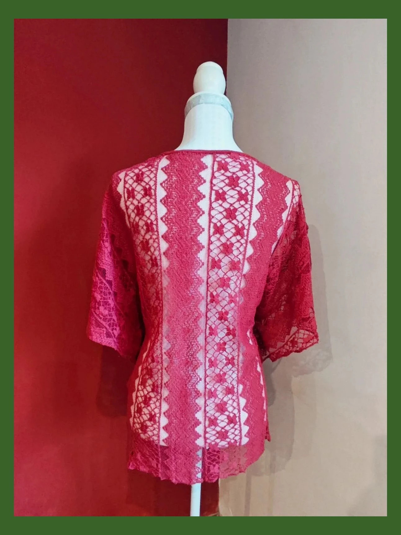 🌺Preciosa túnica de encaje calado rosa fuerte y mangas mariposa – taille XXL / 44 / 16 5