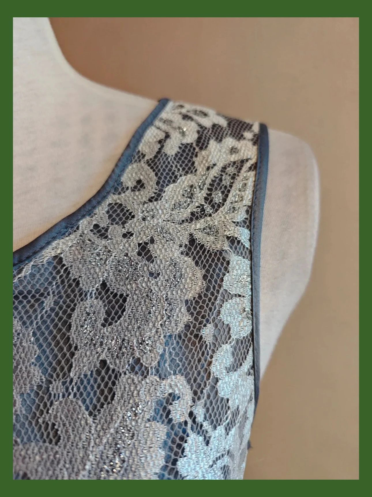 🌺 Divino vestido de blonda plateada con brillos – El Corte Inglés – taille L / 40 / 12 3