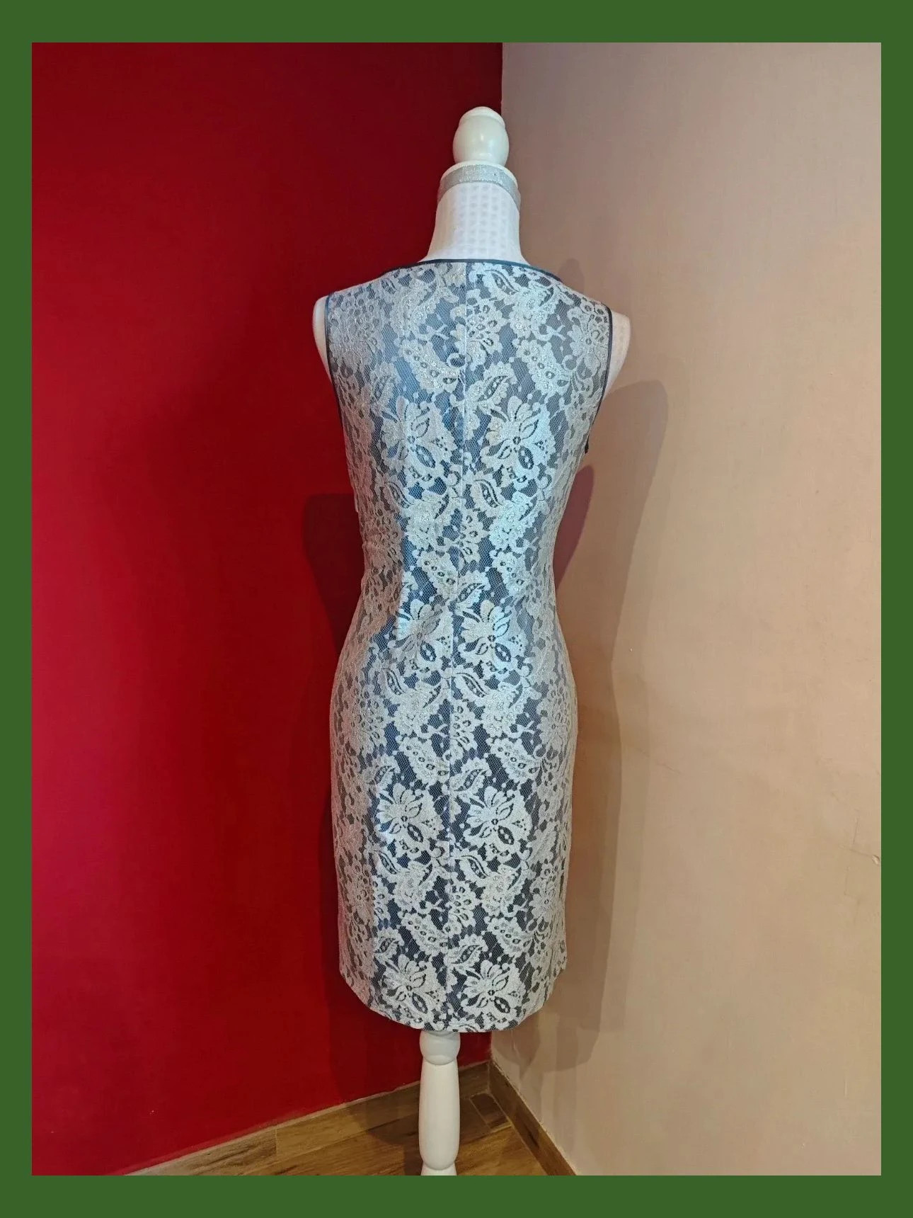 🌺 Divino vestido de blonda plateada con brillos – El Corte Inglés – taille L / 40 / 12 5