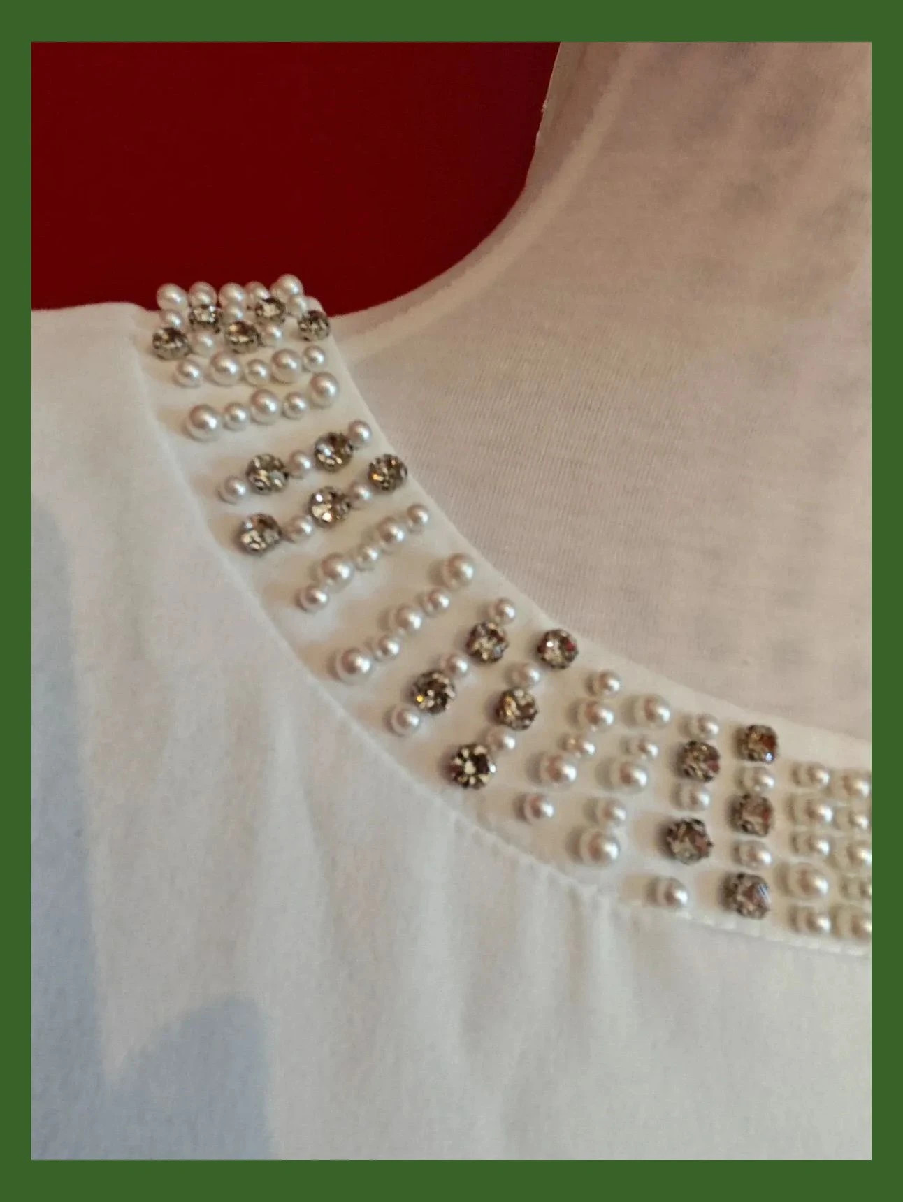 🌺 Elegante vestido entallado blanco con perlas y brillantes en el cuello – ORSAY – taille M / 38 / 10 4