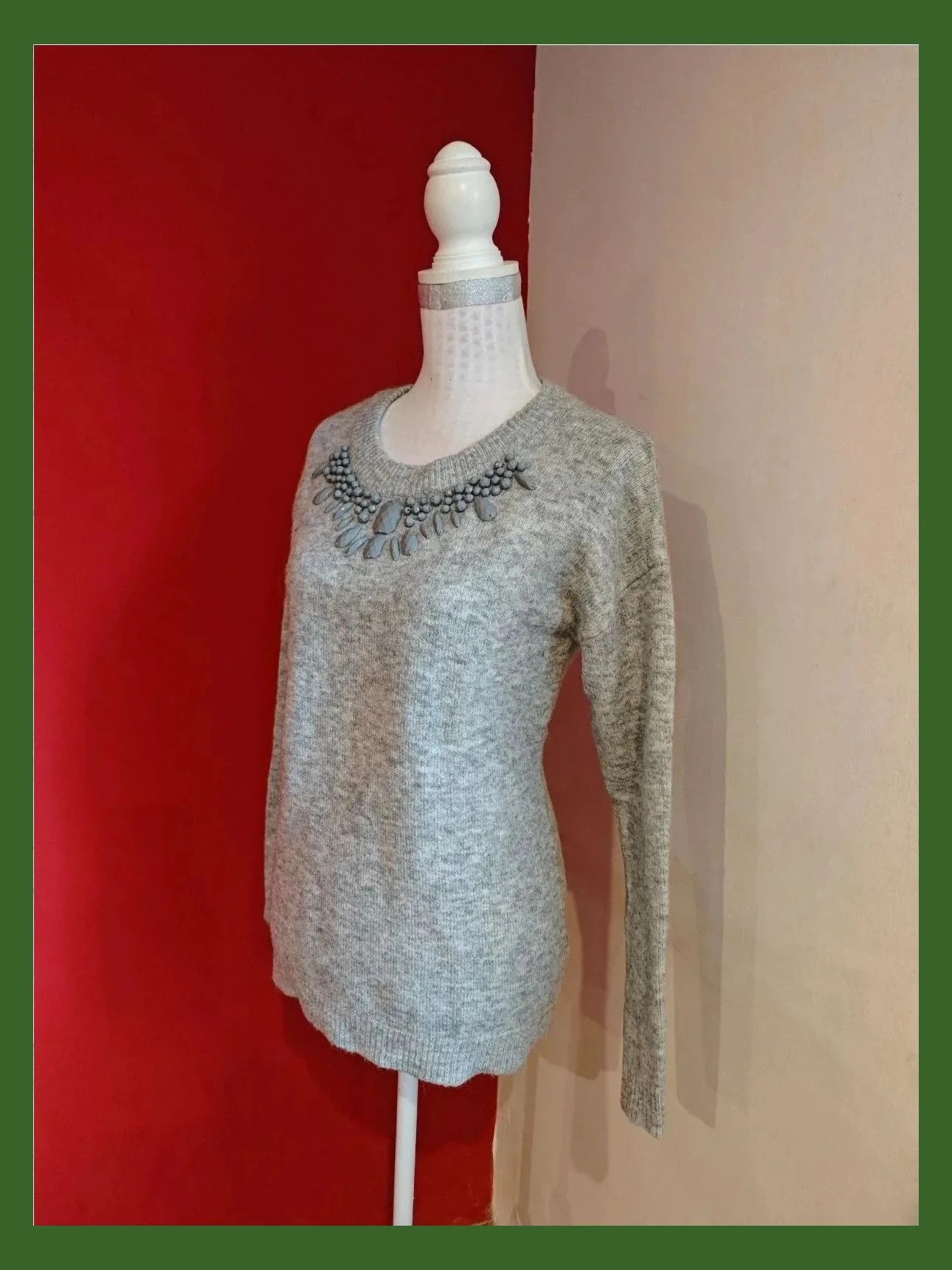 🌺 Precioso Jersey de punto gris suave con abalorios cosidos en escote – Yessica – taille L / 40 / 12 2