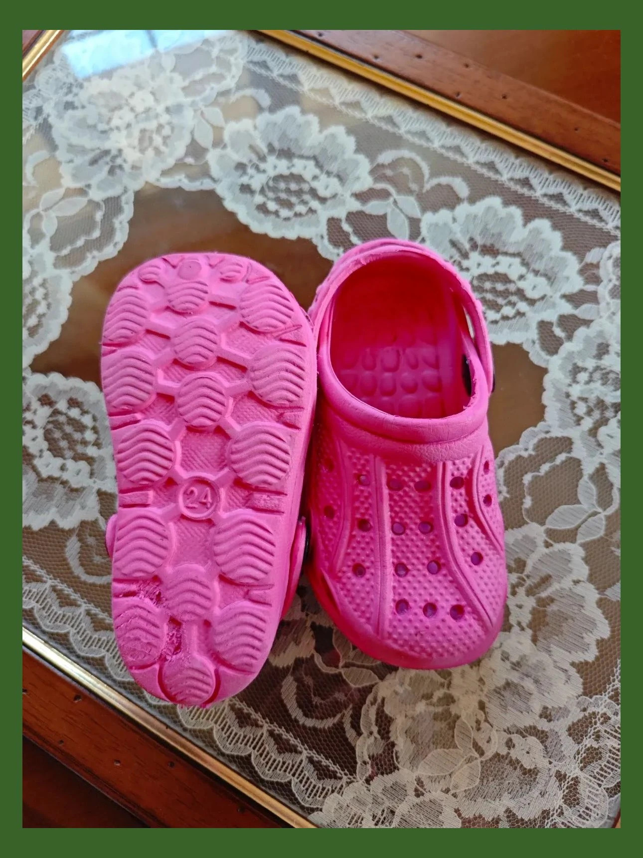 🌺 Chanclas crocs fucsia en perfecto estado, número 24 – Mosconi – taille 24 3