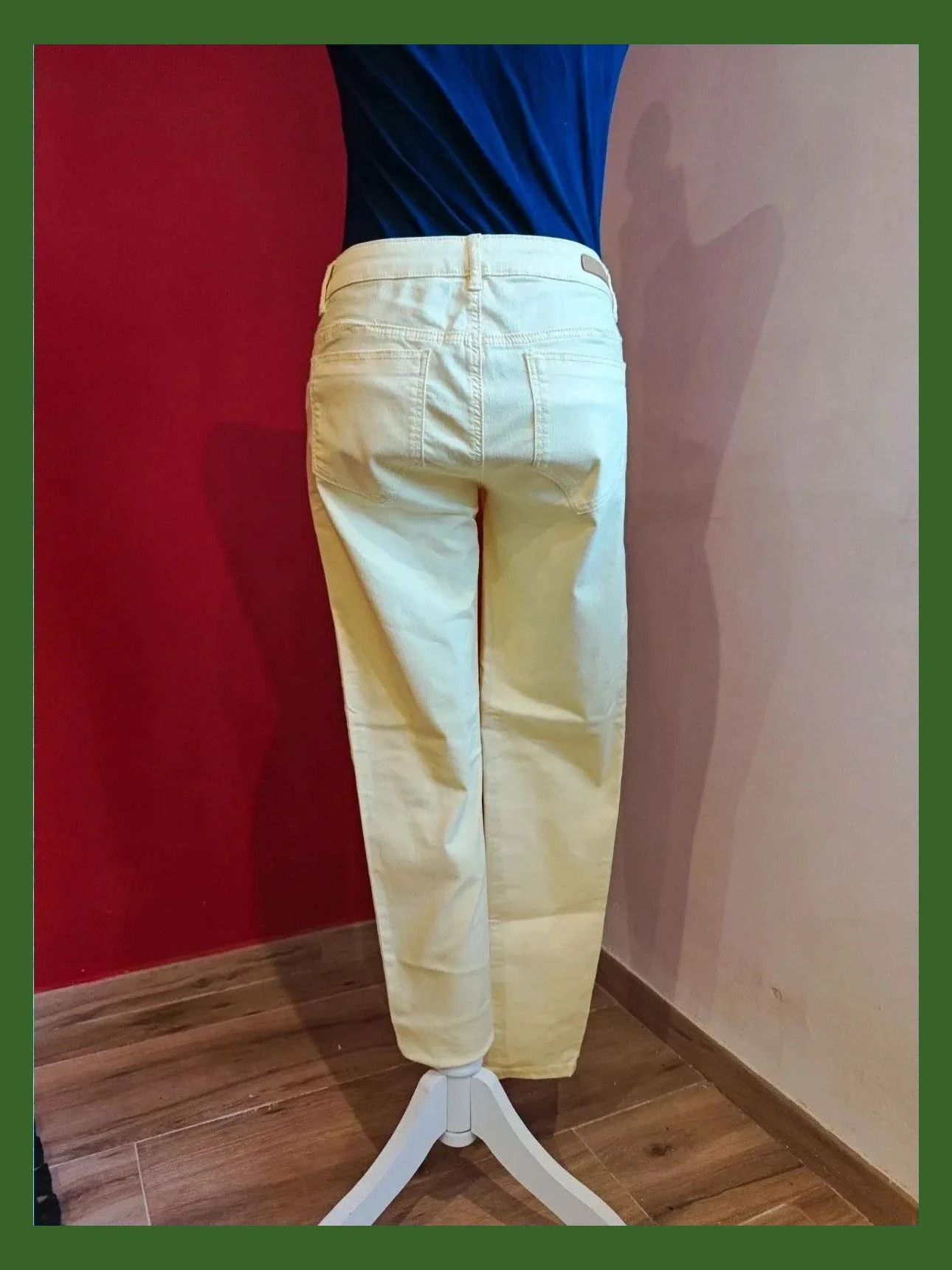 🌺Pantalón pitillo push up color amarillo suave, talla L – Pinkie – taille L / 40 / 12 4