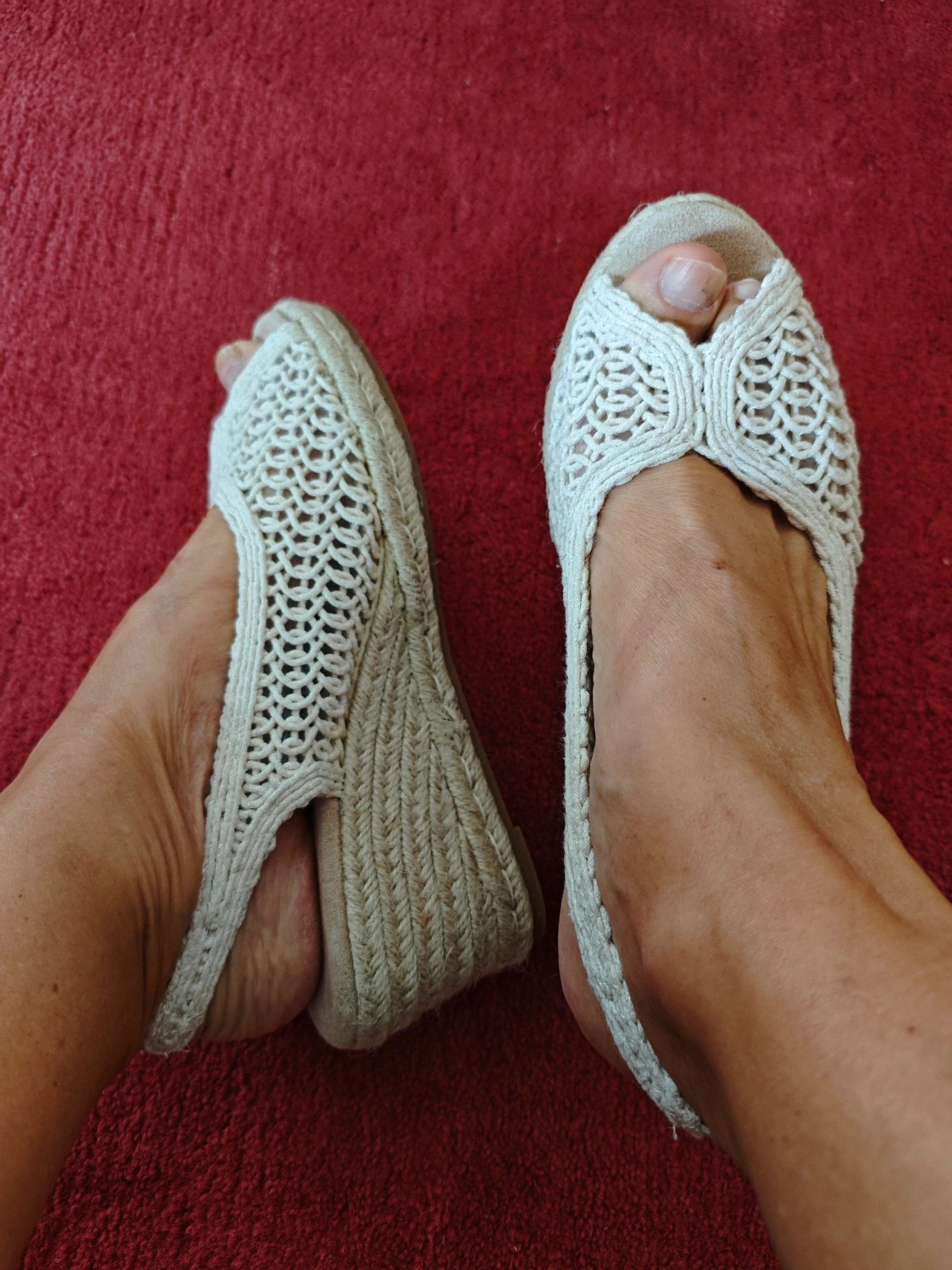 🌺Zapatillas con cuña de tejido trenzado tipo crochet, en tono natural/beige