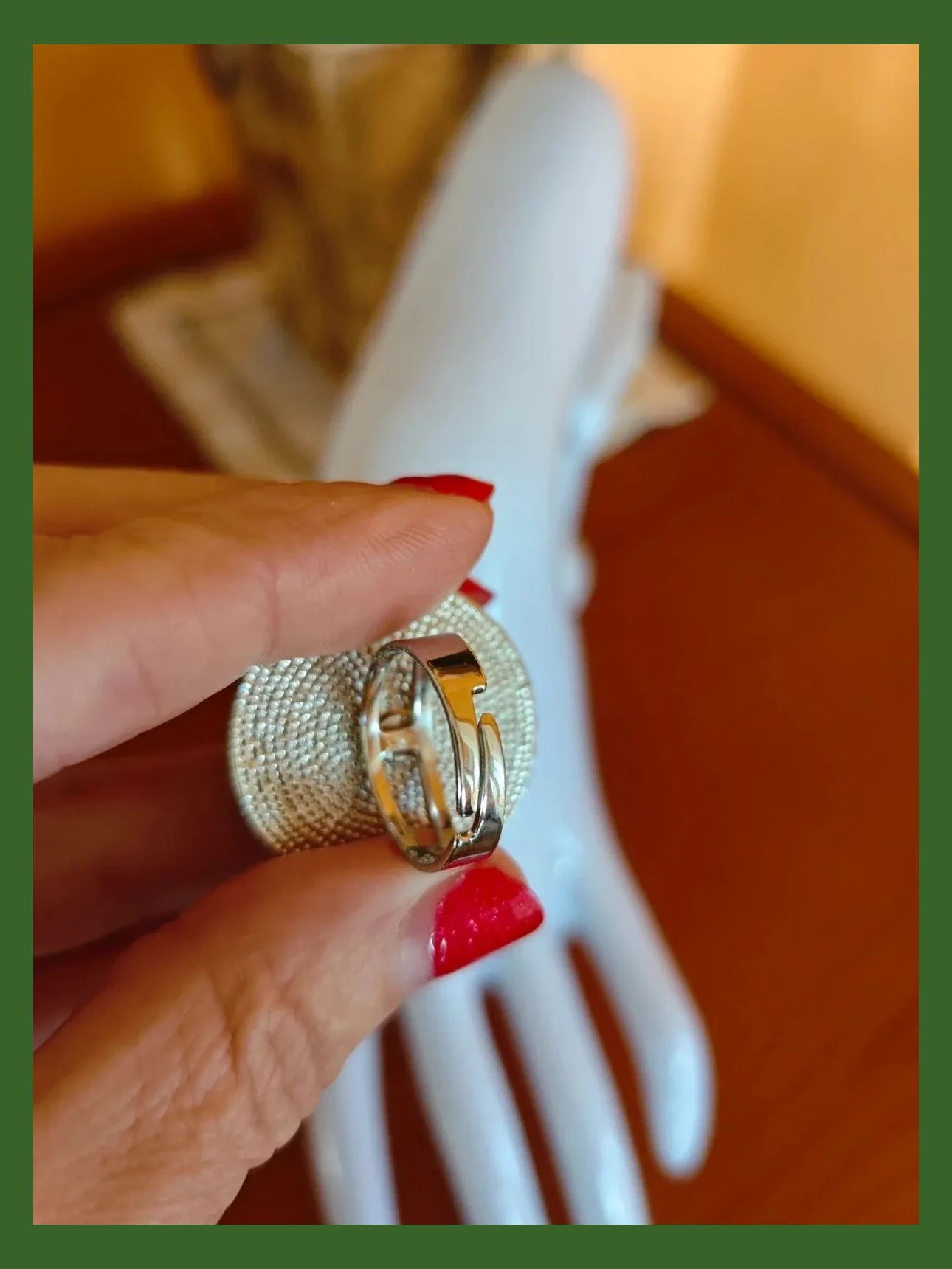 🌺Anillo ajustable circular plateado con pieza de flores tonos crema y brillantes – taille 18,5 mm 5