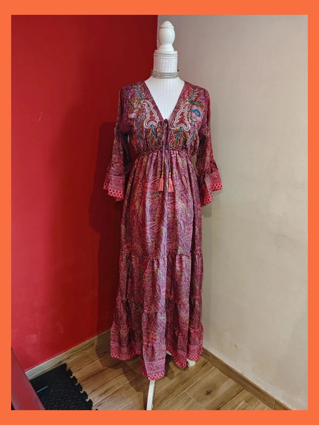 🌺 Espectacular vestido largo de seda estilo boho estampado cachemir tonos rosas y dorados