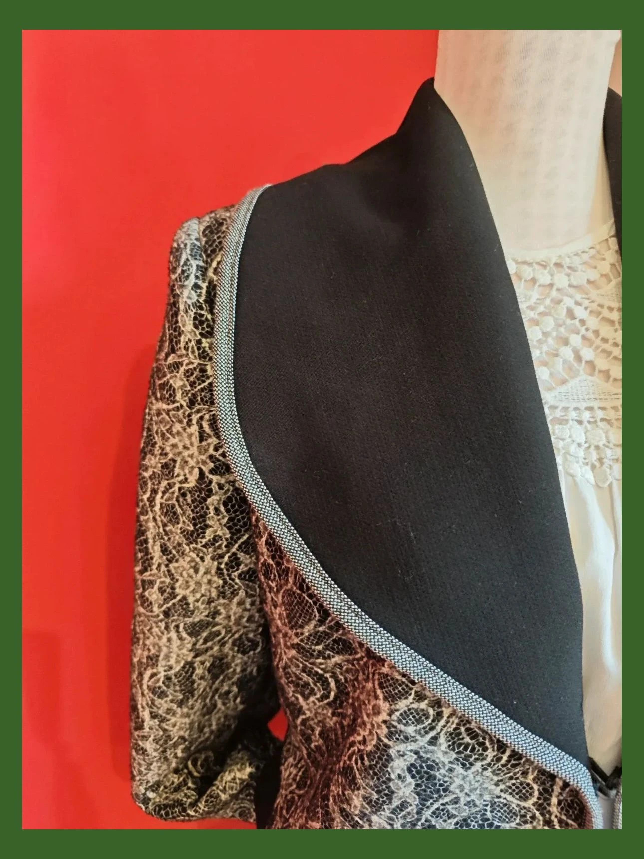 🌺 Precioso chaquetón estampado blonda negro y blanco con cuello redondo amplio – Daniela Fontana – taille L / 40 / 12 3