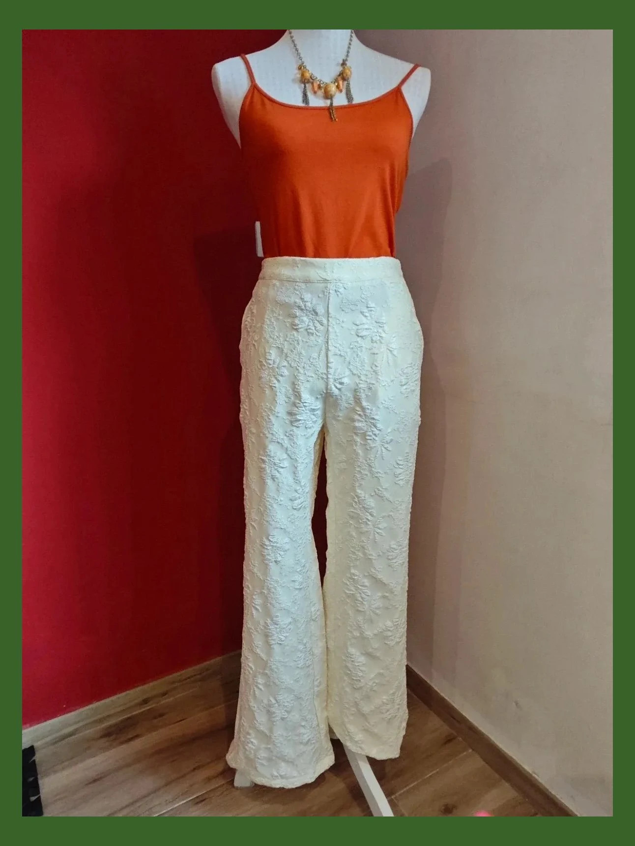 🌺 Estiloso pantalón tono crema con flores en relieve de pata ancha – Vintage Dressing – taille XL / 42 / 14 2