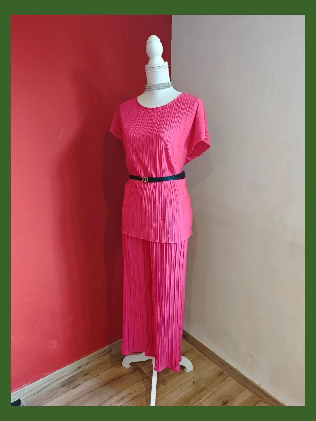 🌺 Conjunto de top y pantalón fucsia de tela plisada – Sfera – taille XXXL / 46 / 18 2