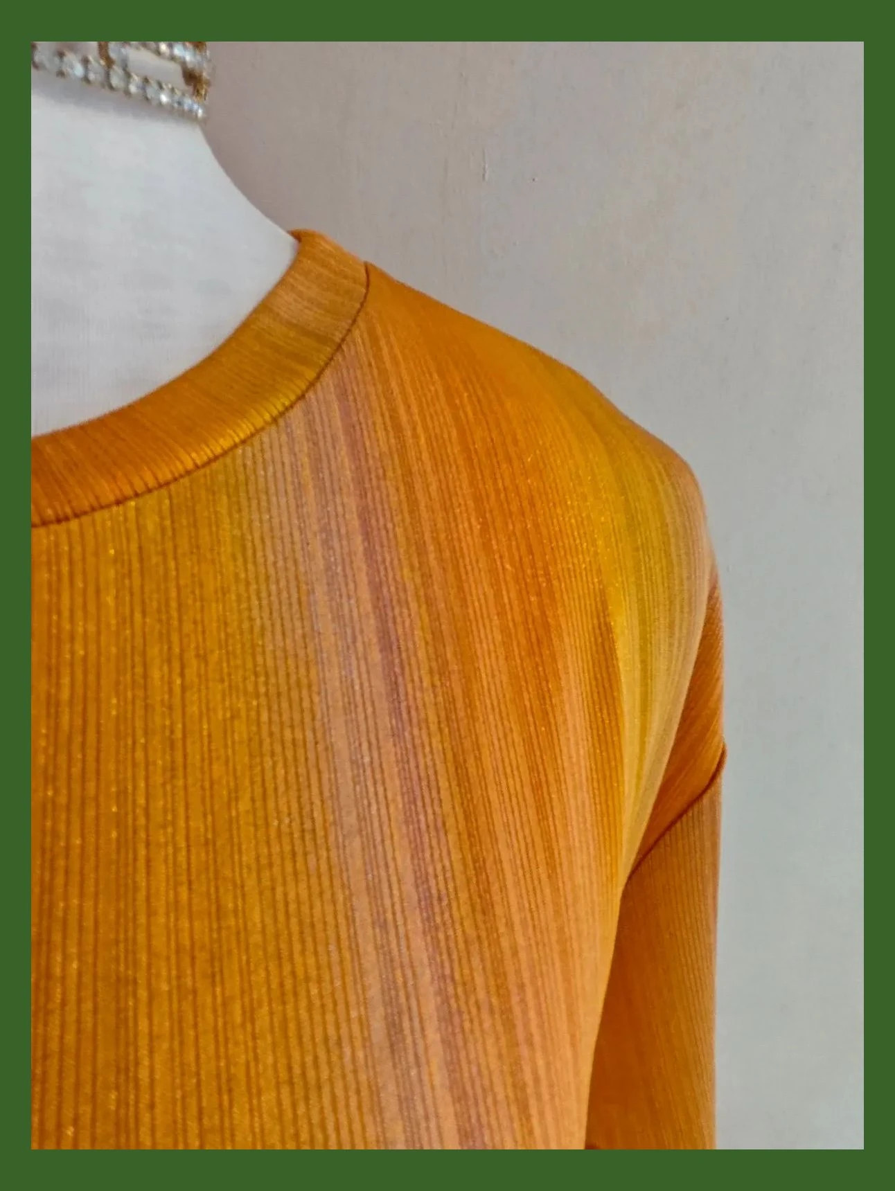 🌺 Camiseta tonos naranjas y amarillo con brillos – MANOSQUE – taille XL / 42 / 14 3