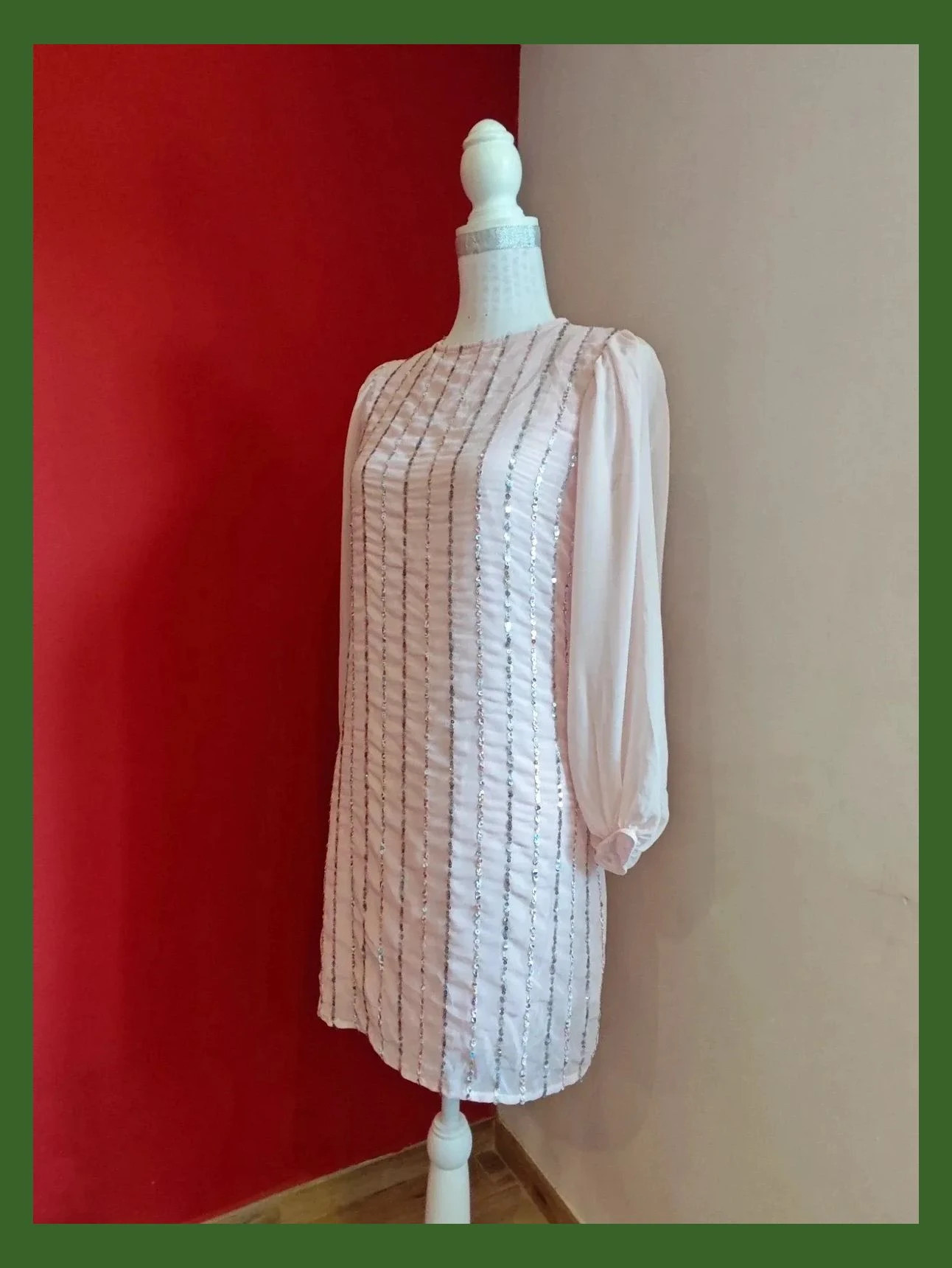 🌺 Elegante vestido de gasa rosa con filas de lentejuelas plateadas y multicolor – CELOP – taille L / 40 / 12 2