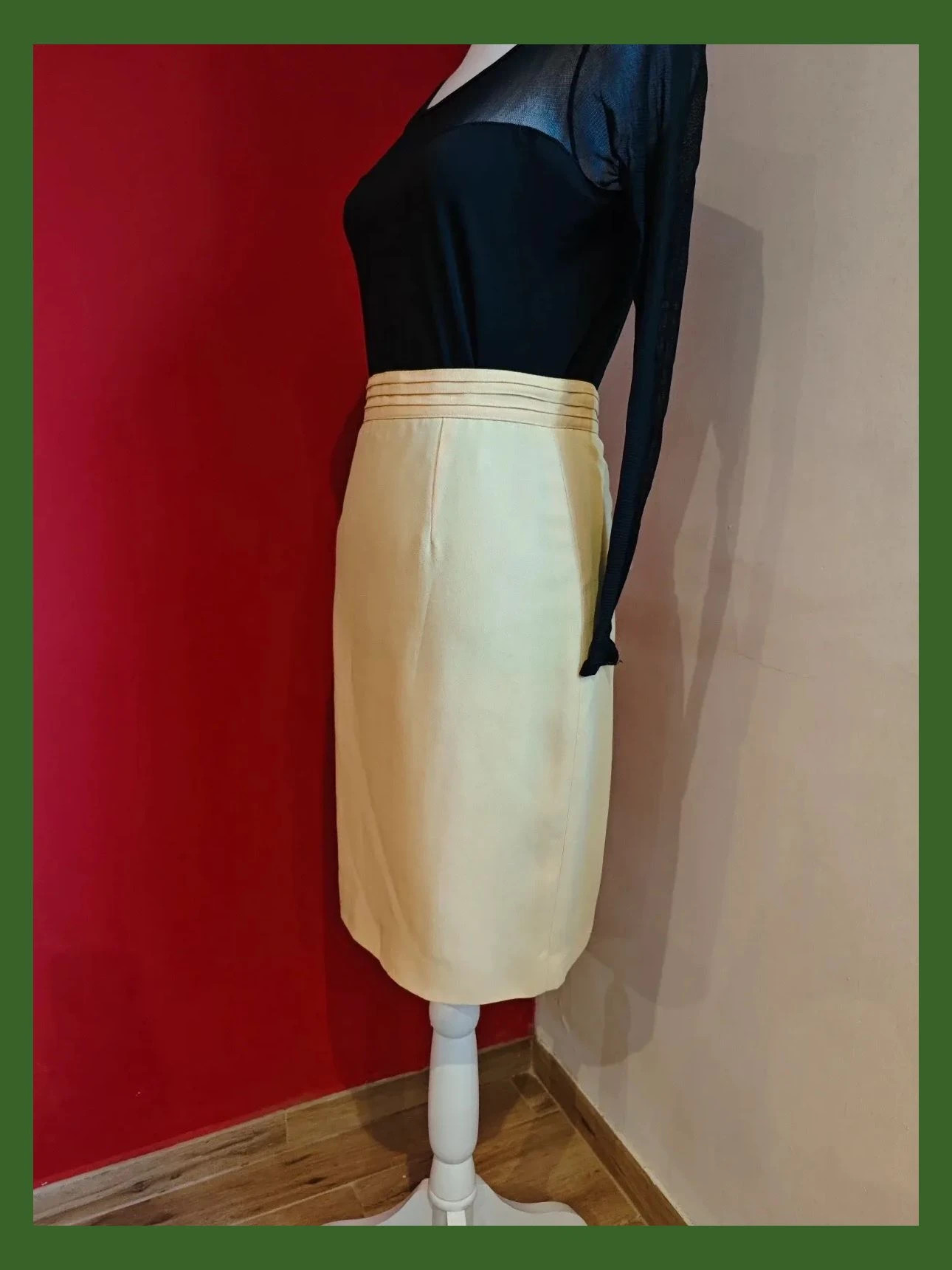 🌺 Falda entallada amarillo claro con pliegues en cintura – El Corte Inglés – taille M / 38 / 10 2