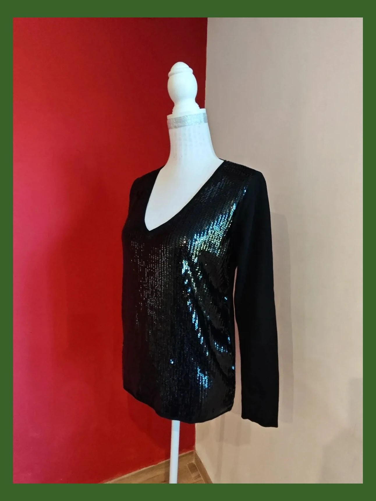 🌺 Elegante jersey negro con el frente lleno de lentejuelas – MNG Suit – taille M / 38 / 10 3