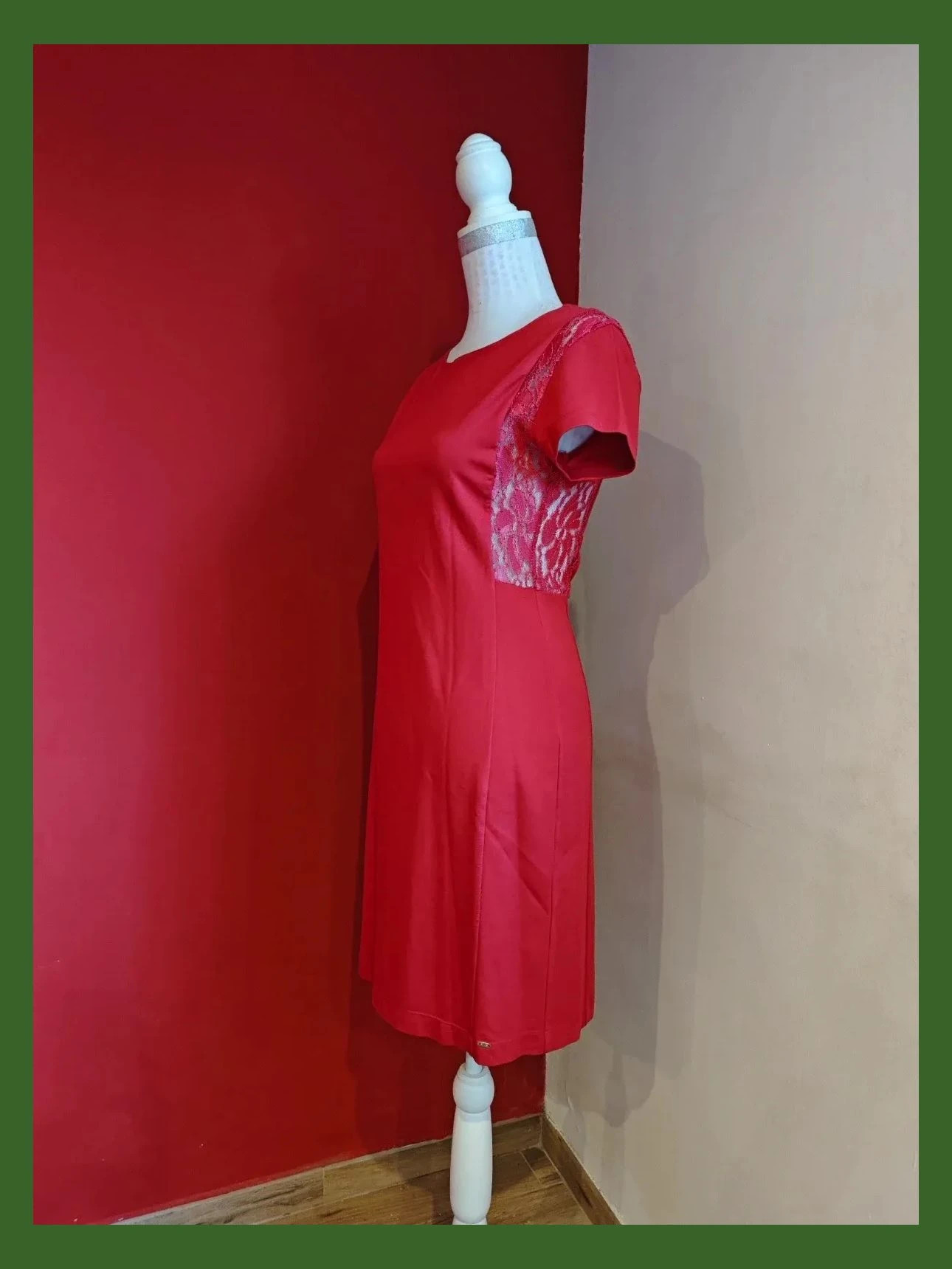 🌺Elegante Vestido entallado rojo con blonda en laterales parte de arriba – Ferrache – taille M / 38 / 10 3