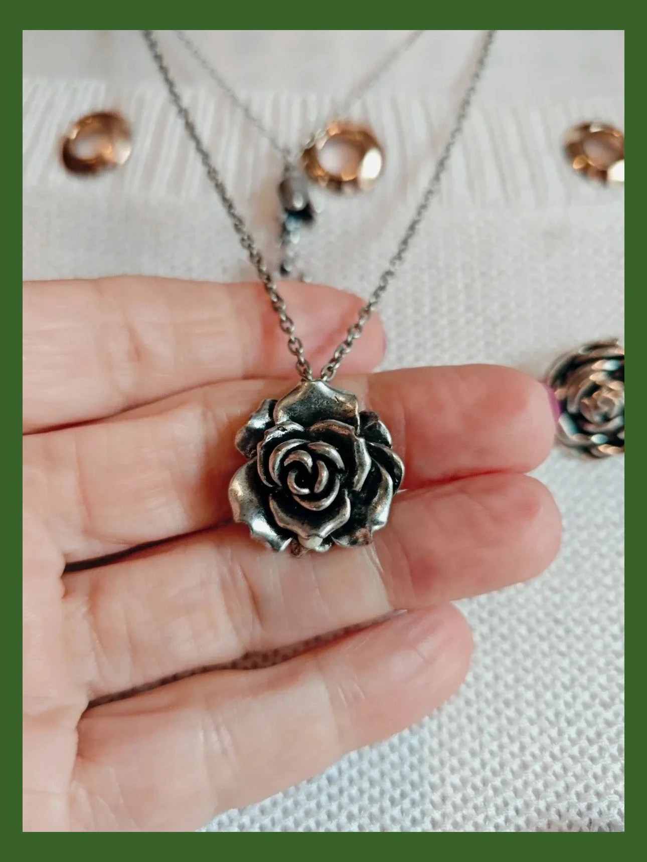 🌺 Precioso conjunto vintage de colgante, anillo, pendientes y pulsera plateados – Vintage Chic 4