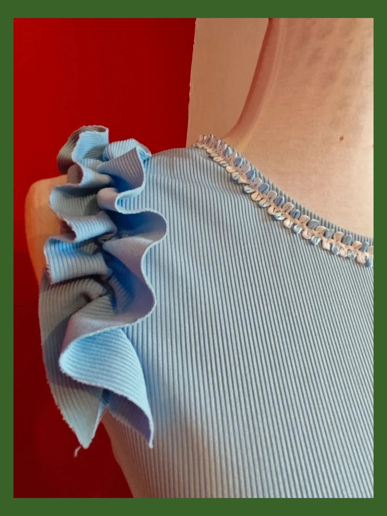 🌺 Divino conjunto de top y pantalón de punto fino azul clarito, con un 72% de algodón – Elisa – taille XL / 42 / 14 5
