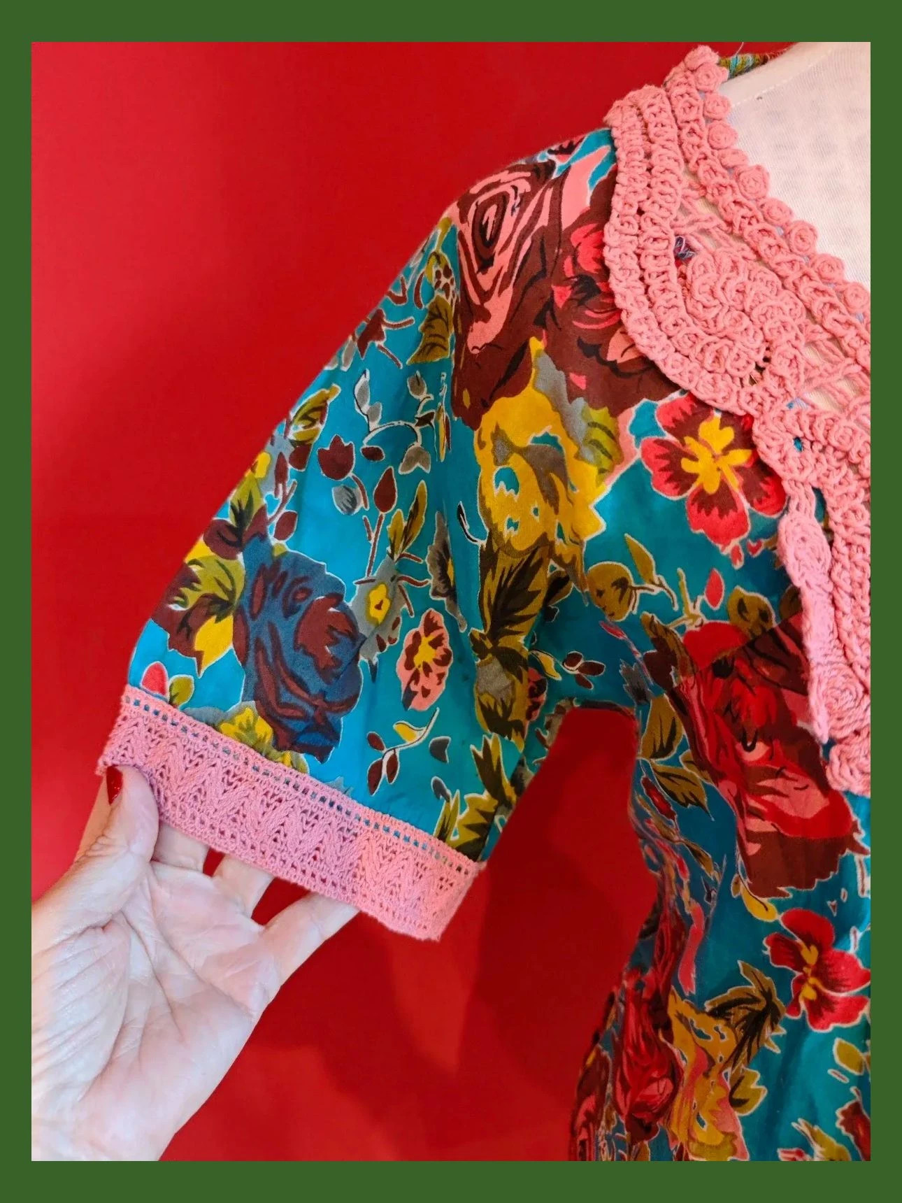 🌺Precioso blusón de algodón en colores vivos y crochet rosa en mangas, cuello y bajo, talla M – Corte Hindu – taille M / 38 / 10 3