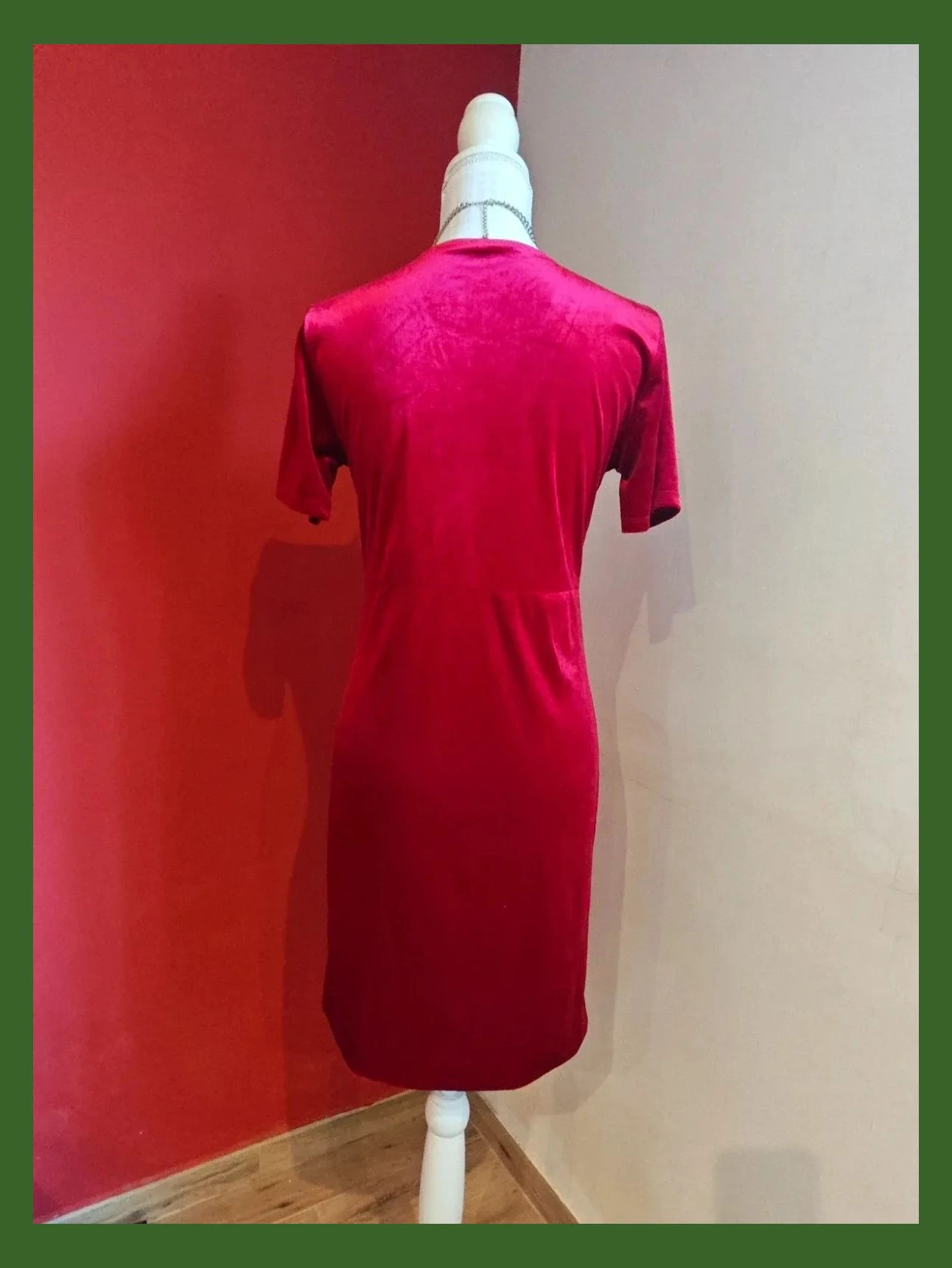 🌺 Vestido entallado de terciopelo rojo con brillo, de Zara – Zara Trafaluc – taille M / 38 / 10 5