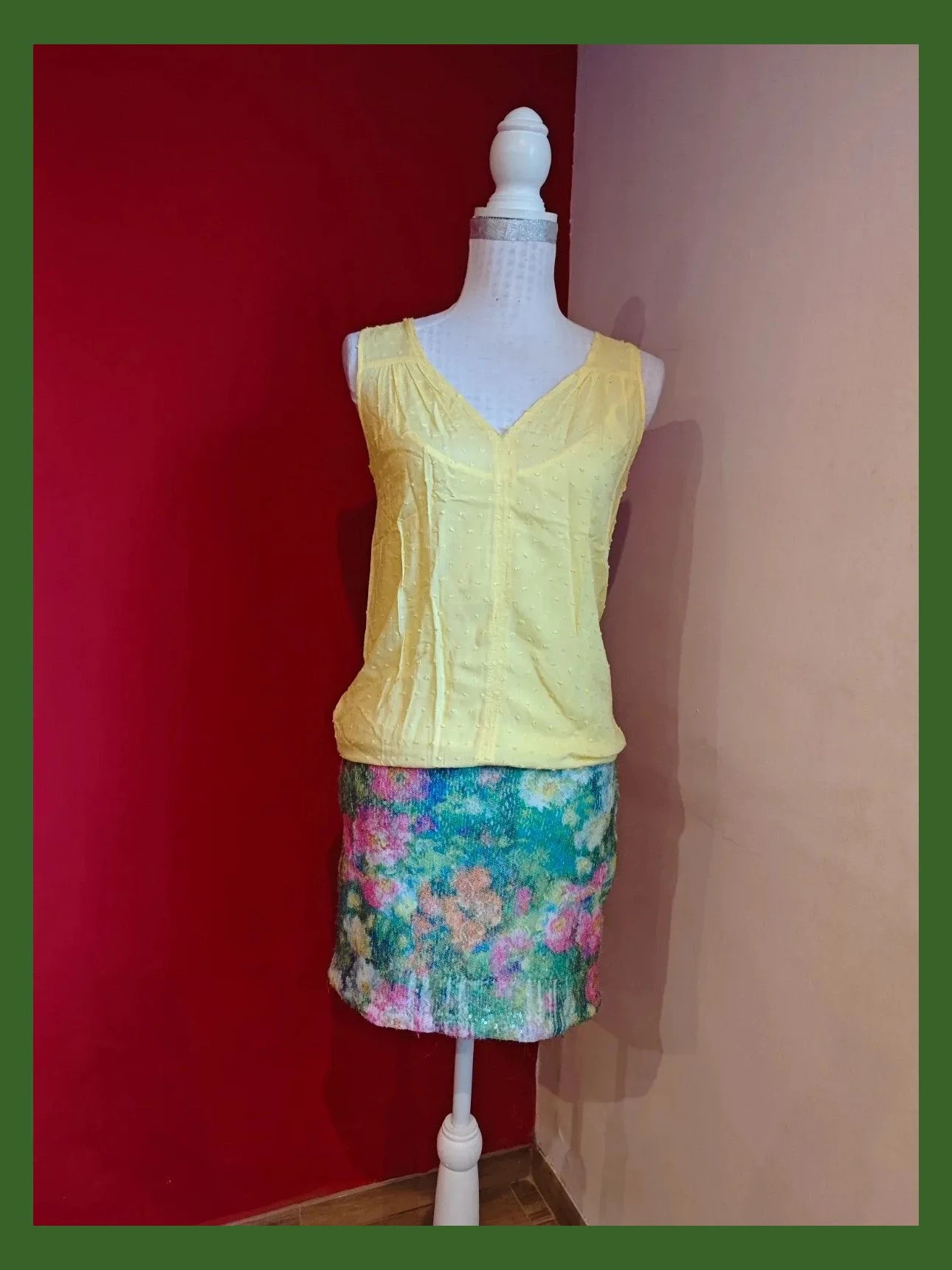 🌺Original vestido combinado tela plumeti amarillo arriba y falda de lentejuelas multicolor