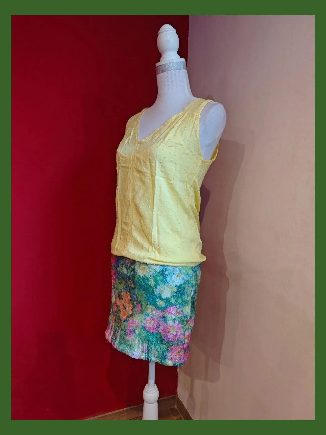 🌺Original vestido combinado tela plumeti amarillo arriba y falda de lentejuelas multicolor – Cayro – taille S / 36 / 8 2
