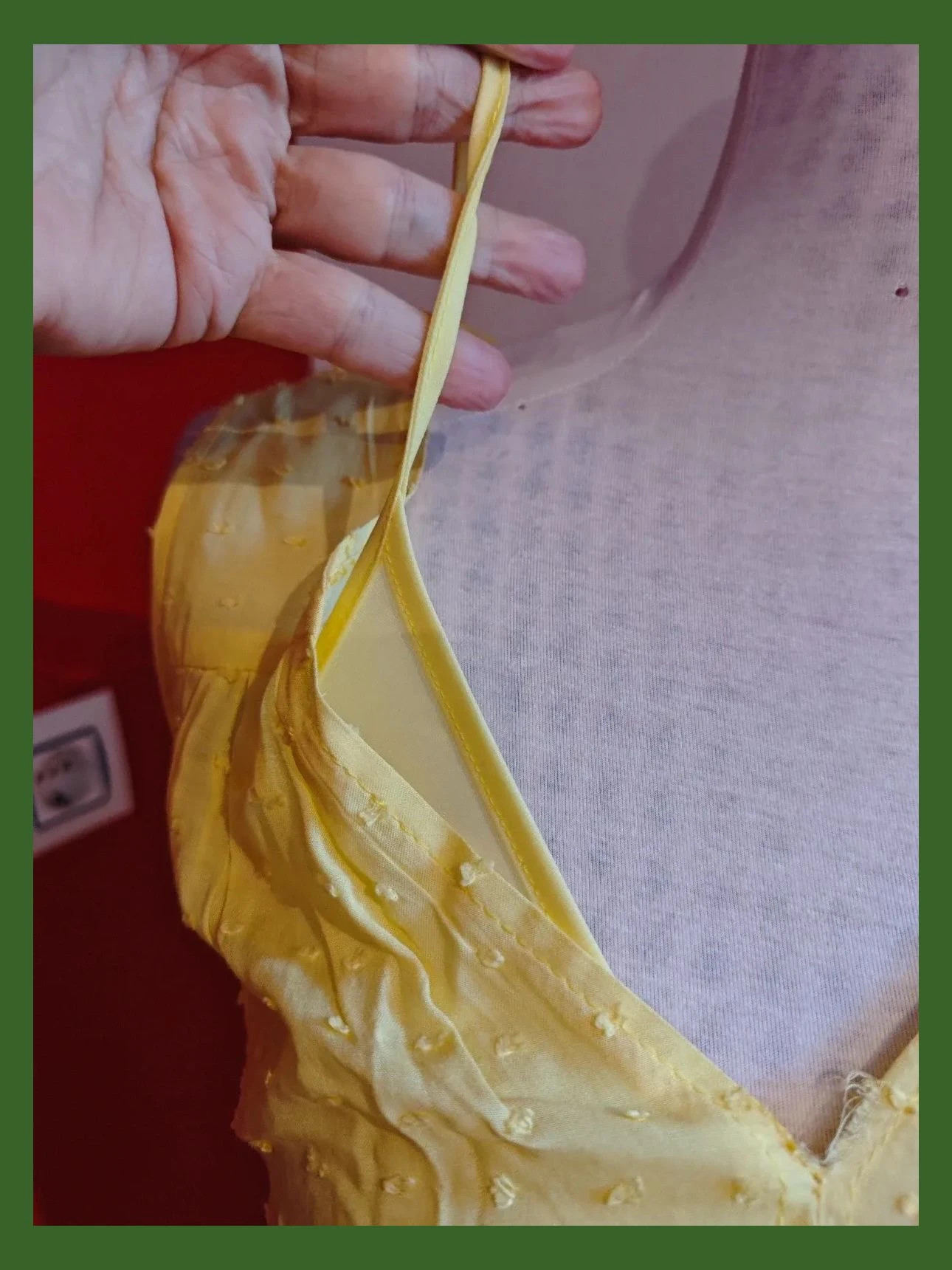 🌺Original vestido combinado tela plumeti amarillo arriba y falda de lentejuelas multicolor – Cayro – taille S / 36 / 8 4