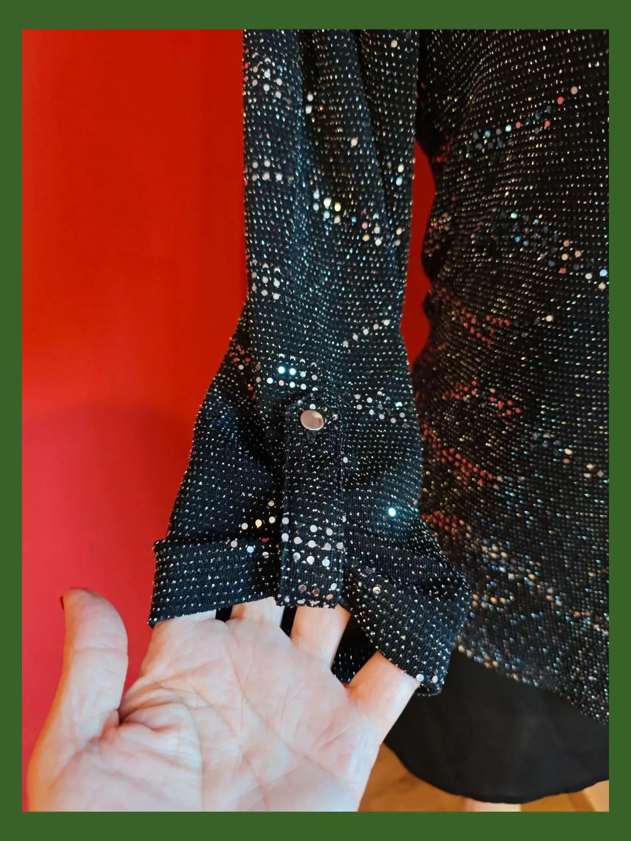 🌺 Bonita blusa asimétrica negra con brillos plateados, de punto elástico, talla M – Canda – taille M / 38 / 10 5
