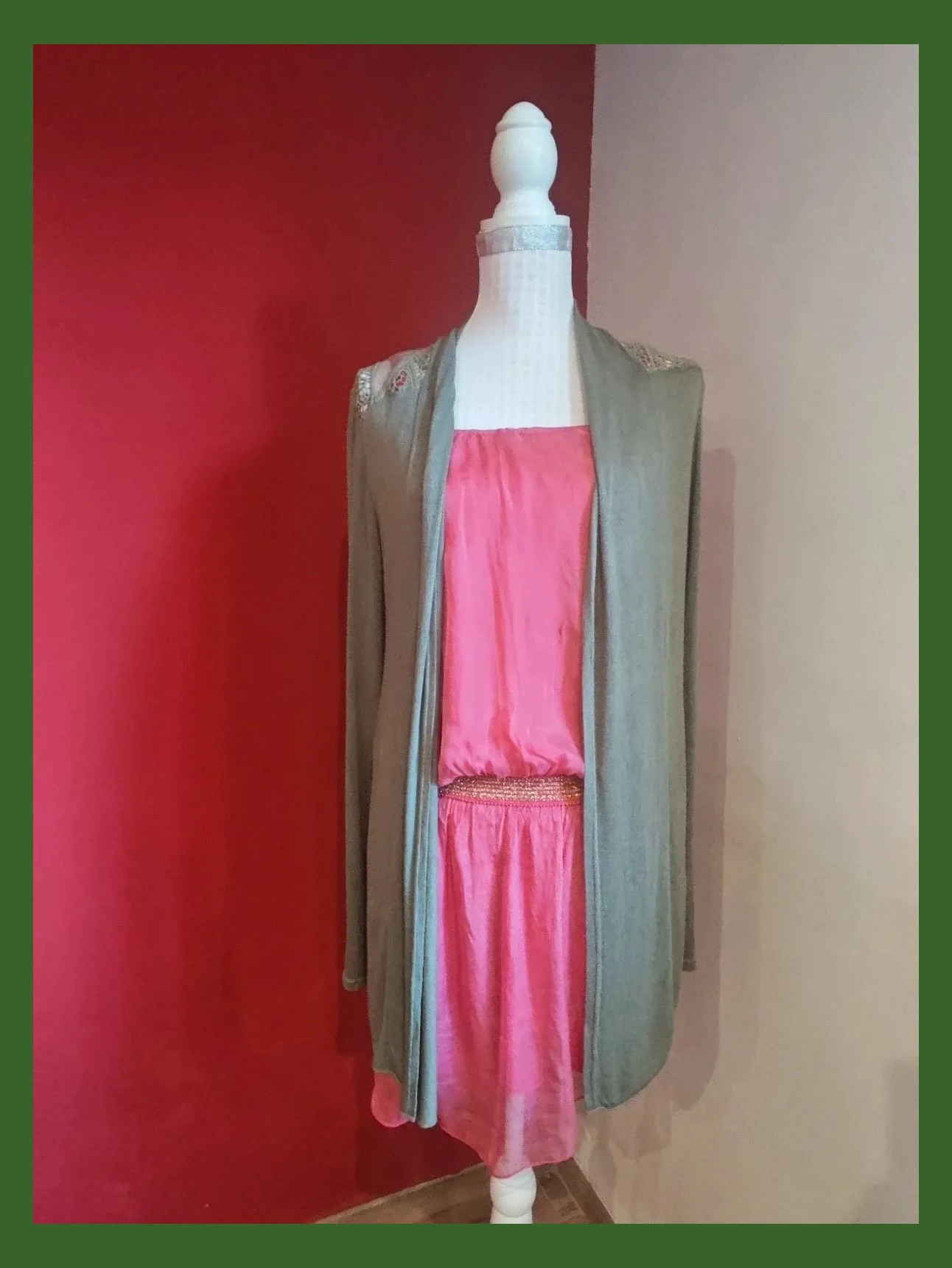 🌺Bonita chaqueta larga de punto fino verde oliva con blonda en la parte superior – Made In Italy – taille XL / 42 / 14 2